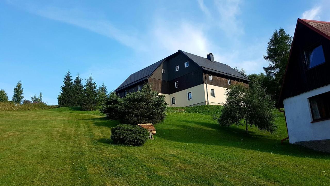 Chaloupka Slamenka Villa Loučná pod Klínovcem Exterior foto