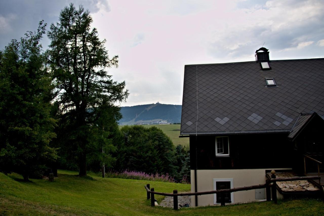 Chaloupka Slamenka Villa Loučná pod Klínovcem Exterior foto