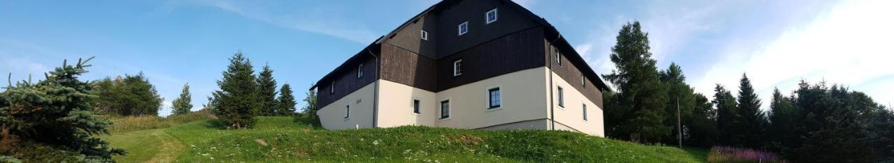 Chaloupka Slamenka Villa Loučná pod Klínovcem Exterior foto