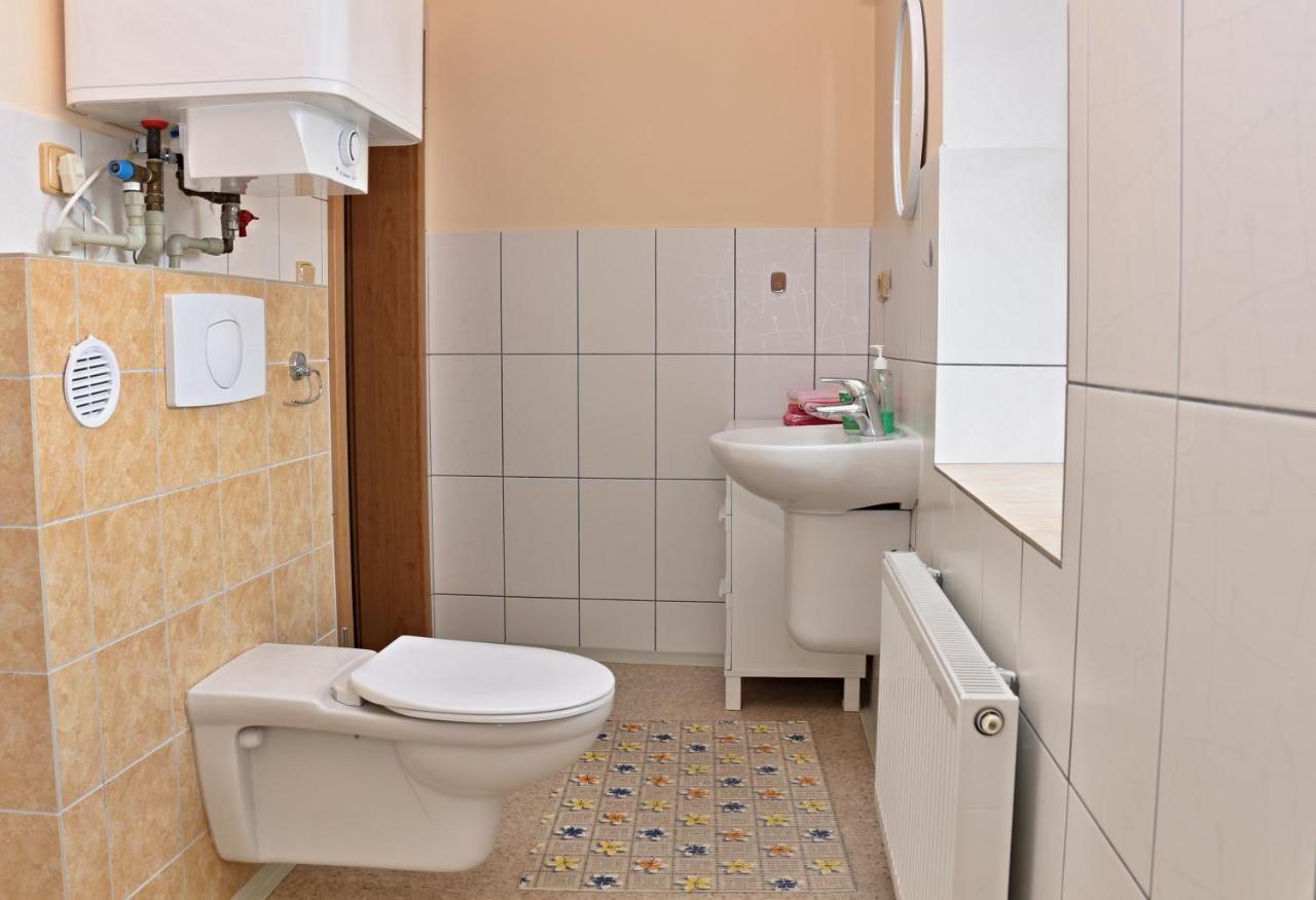 Chaloupka Slamenka Villa Loučná pod Klínovcem Exterior foto