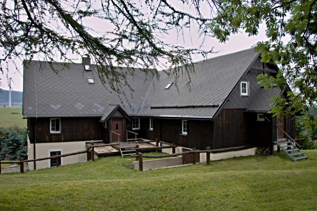 Chaloupka Slamenka Villa Loučná pod Klínovcem Exterior foto